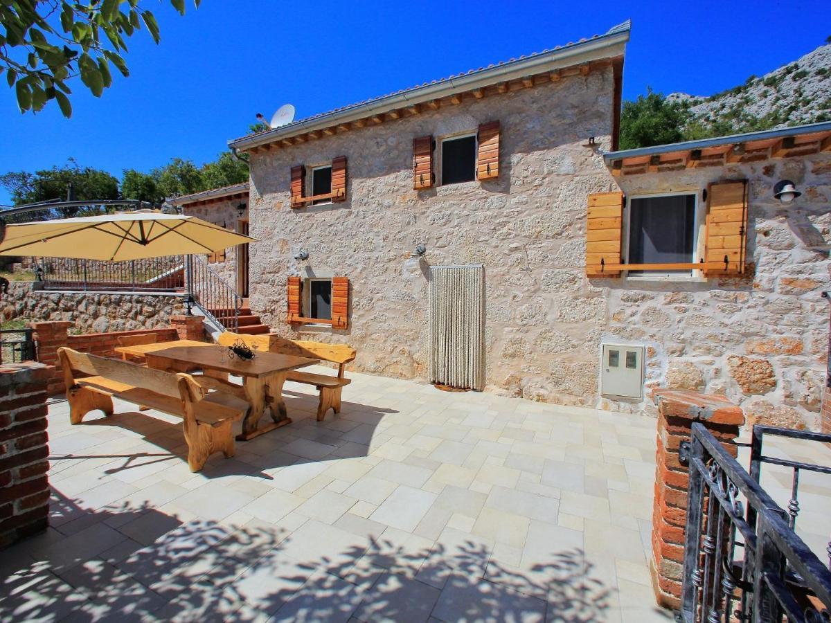 Lovely Holiday Home In Starigrad Zewnętrze zdjęcie