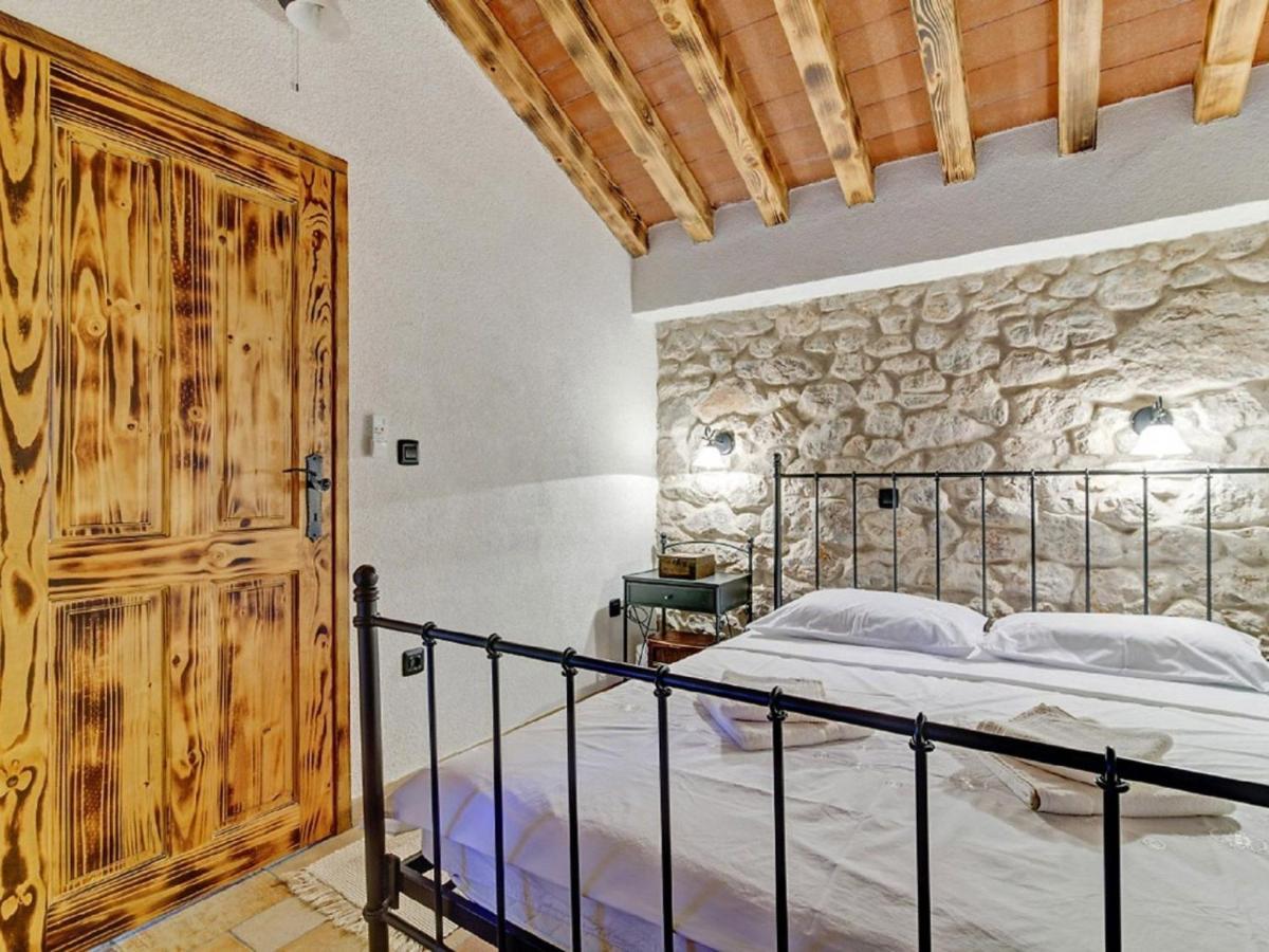 Lovely Holiday Home In Starigrad Zewnętrze zdjęcie