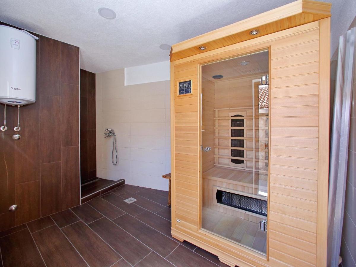 Lovely Holiday Home In Starigrad Zewnętrze zdjęcie